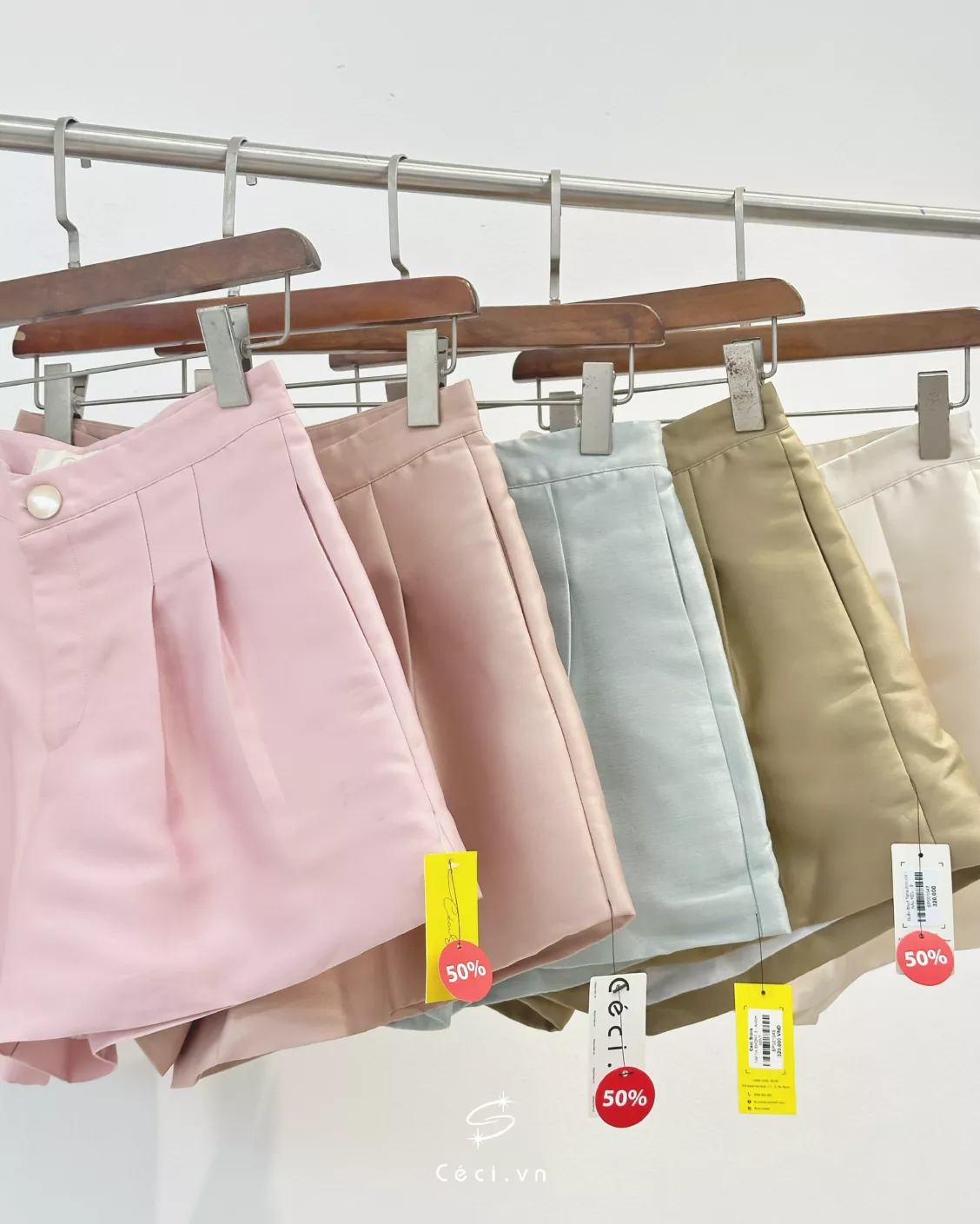 Quần Short Tafta đính nút