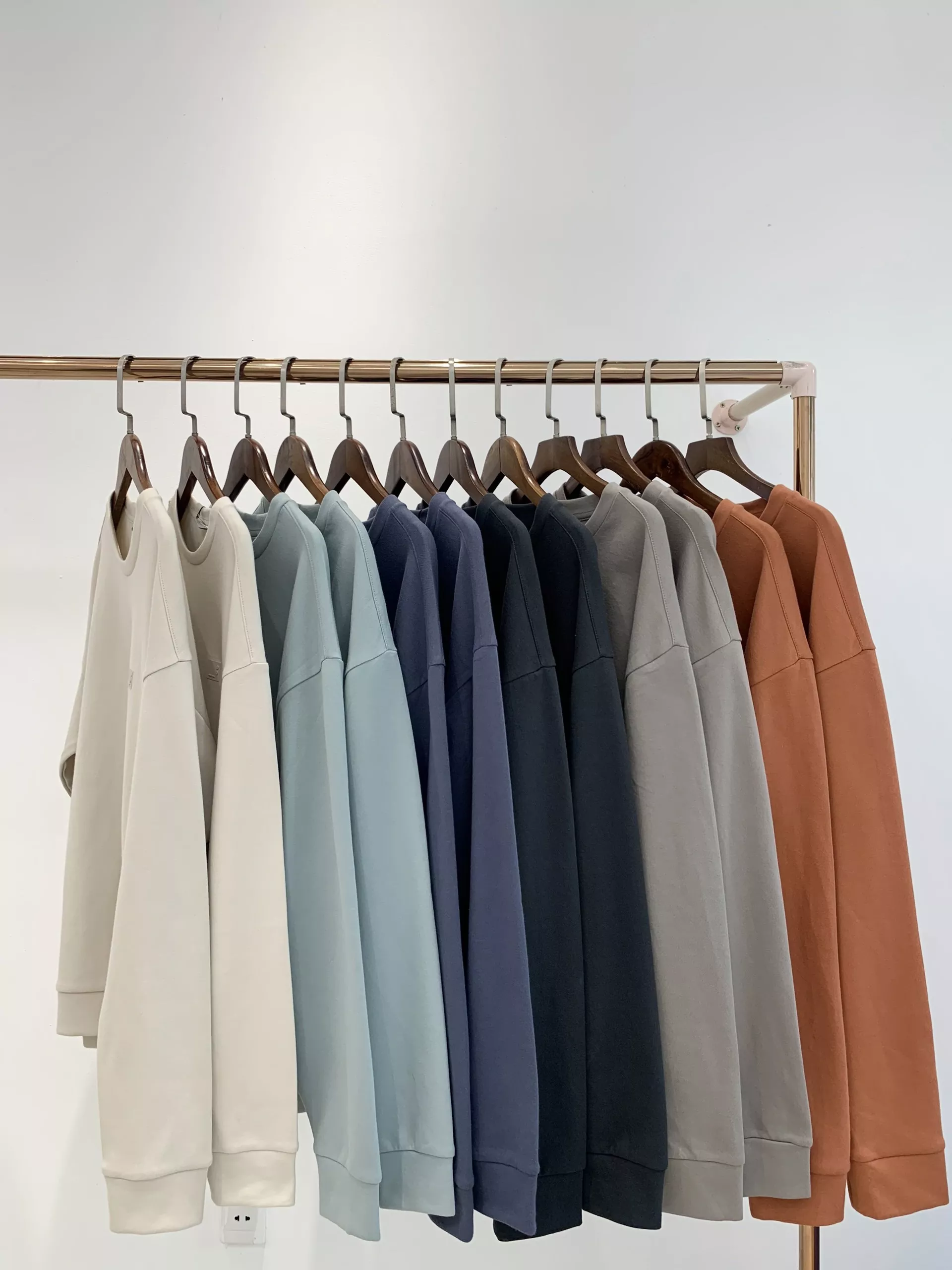 Alternative view of ÁO SWEATER